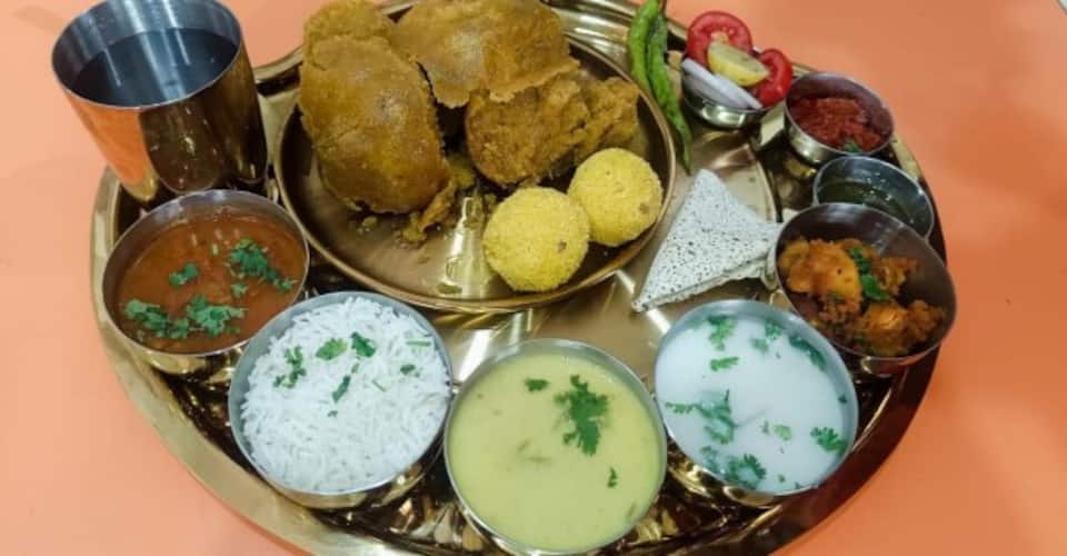 Lunch Break: Malwa Food - Ujjain Places to Visit